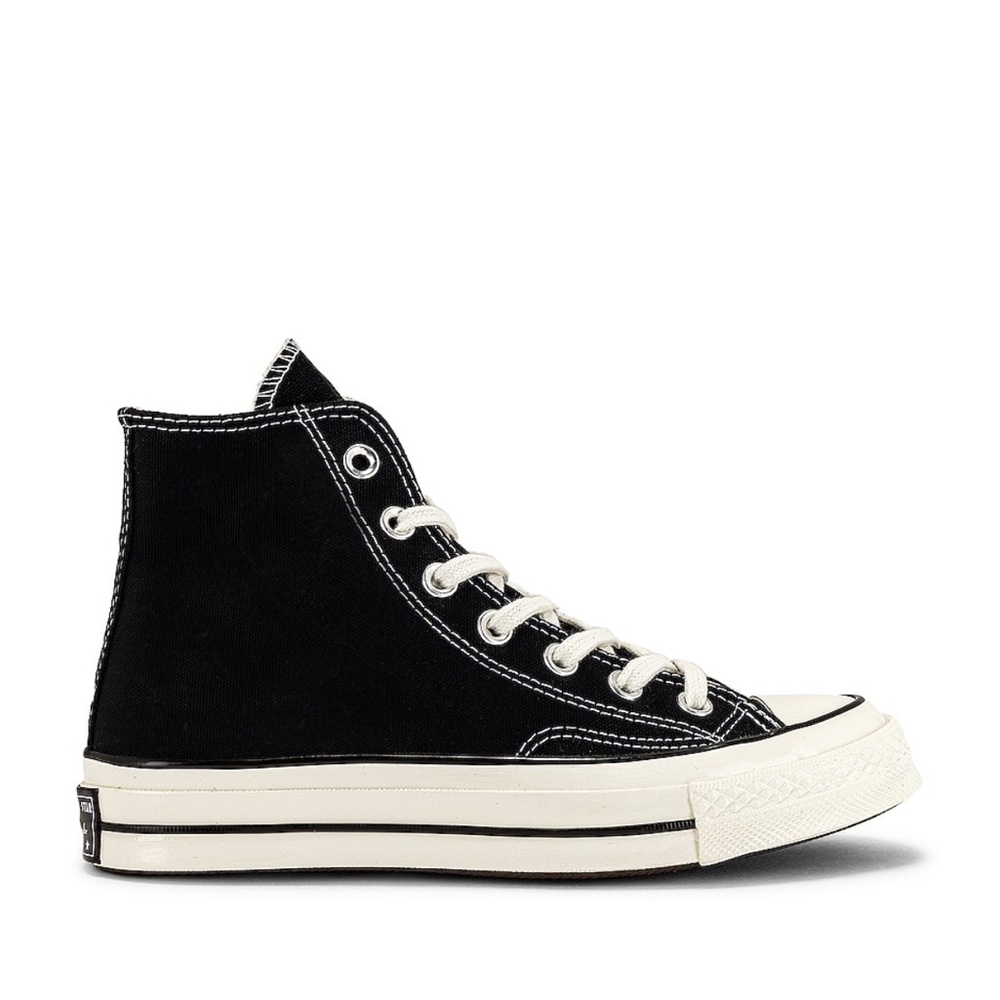 Chuck 70 Hi Sneaker in Black & Egret